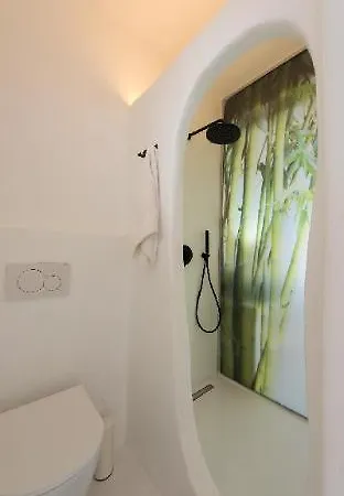 Smaragdi ホテル 3*