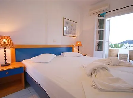 Smaragdi ホテル 3*