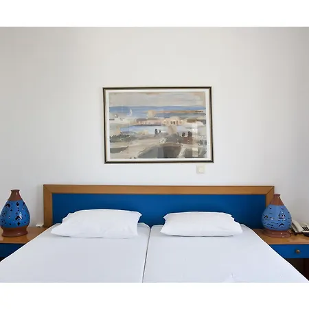 Smaragdi Hotel 3*