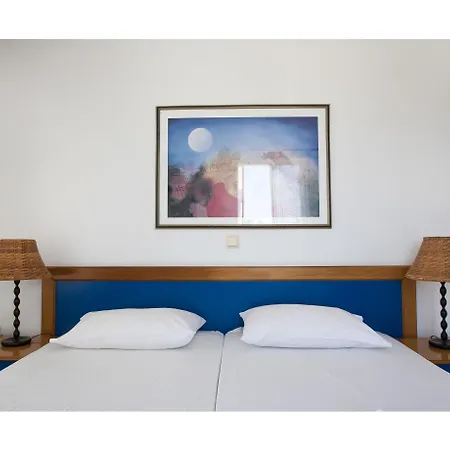 Smaragdi Hotel