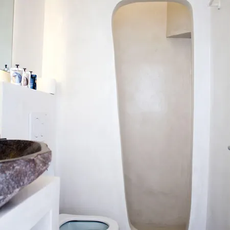Smaragdi Hotel 3*