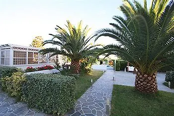 Smaragdi 3*